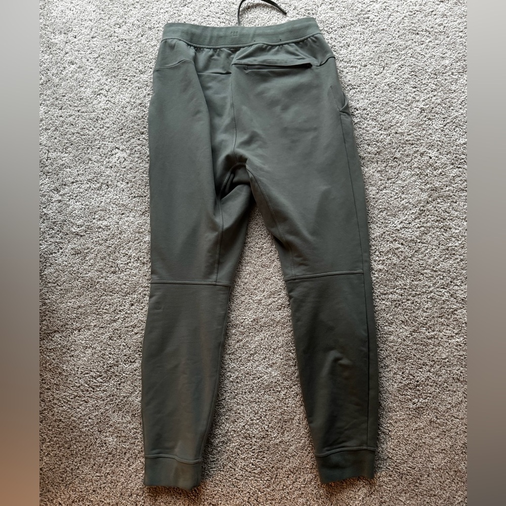 Lululemon City Sweat Jogger Shorter in Grey Sage
